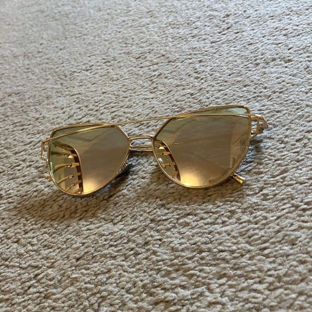 Very reflective fashion sunglasses.